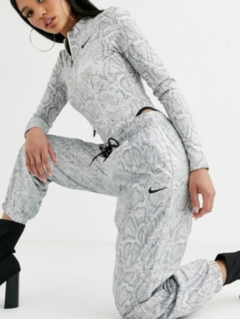 Nike Python Snake Track Pants Gray Pull On Womens Small